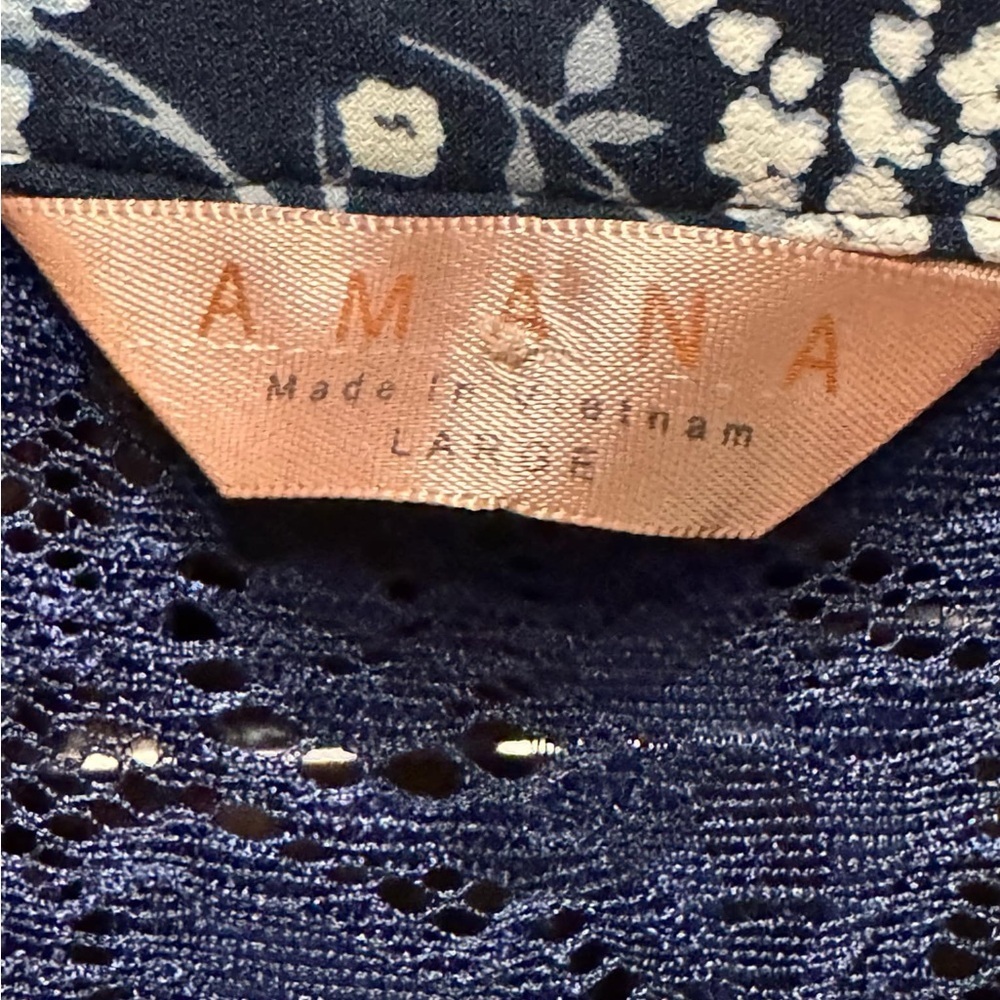 AMANA Floral Button-Up Blouse LARGE - Picture 4 of 4